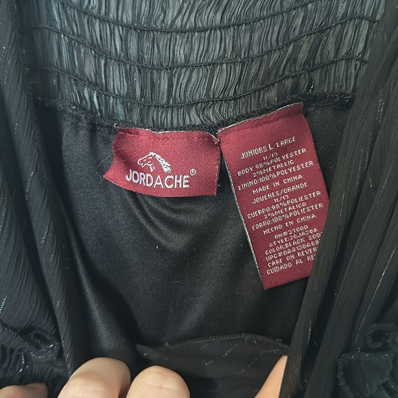 Women’s black tank top - Picture 5 of 7